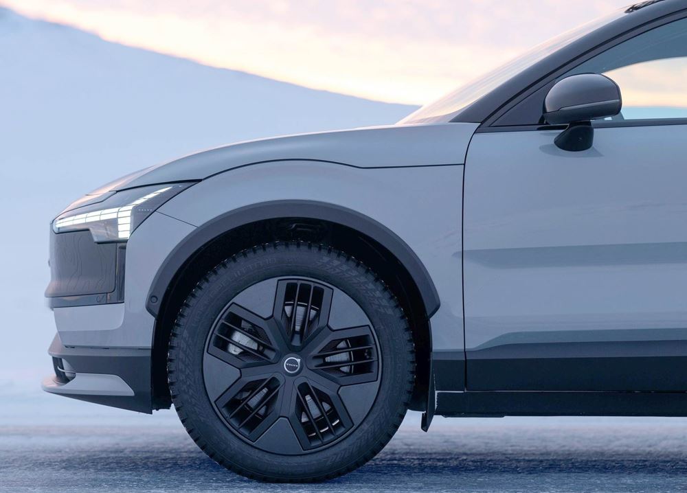 Volvo EX30 Cross Country