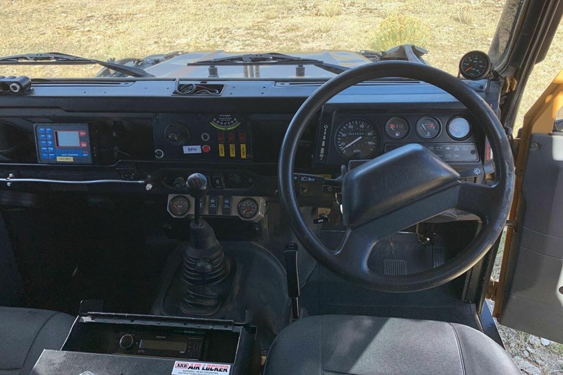 Land Rover Defender Camel Trophy