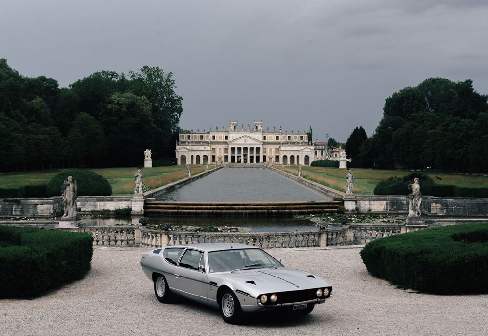 Lamborghini Espada 400 GT