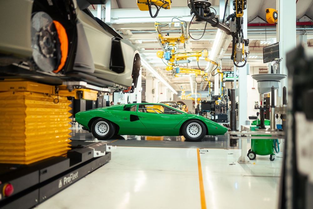 Lamborghini Countach γραμμη παραγωγής
