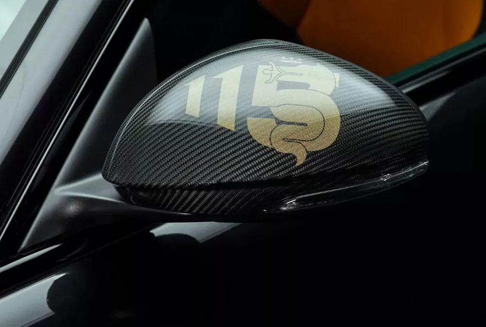 Alfa Romeo Giulia QV Ντουμπάι