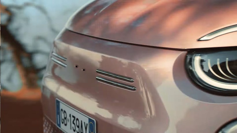 Fiat 500e no logo