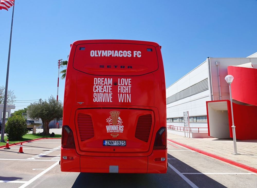 Ολυμπιακός νέο λεωφορείο Setra