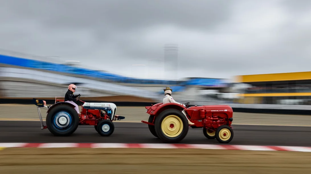 Δείτε τα τρακτέρ της Porsche σε αγώνα στιλ Le Mans (video)