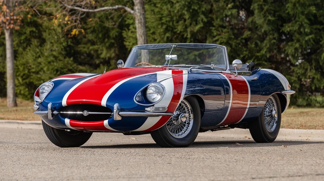 Στο σφυρί η Jaguar E-Type των ταινιών Austin Powers