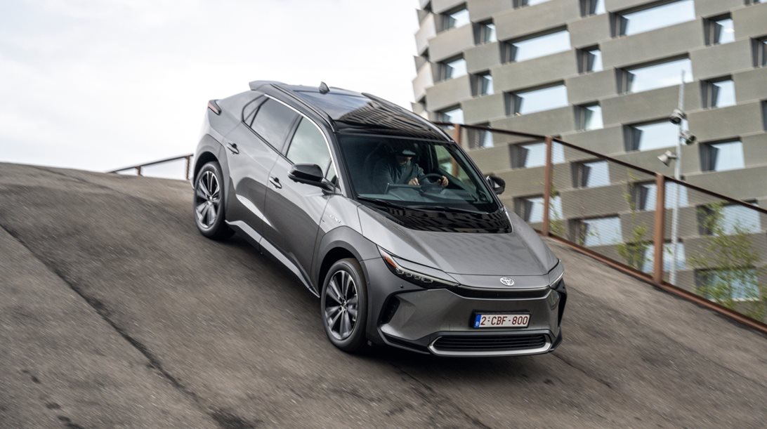 Πότε θα μειωθούν ακόμα περισσότερο οι τιμές των ηλεκτρικών αυτοκινήτων