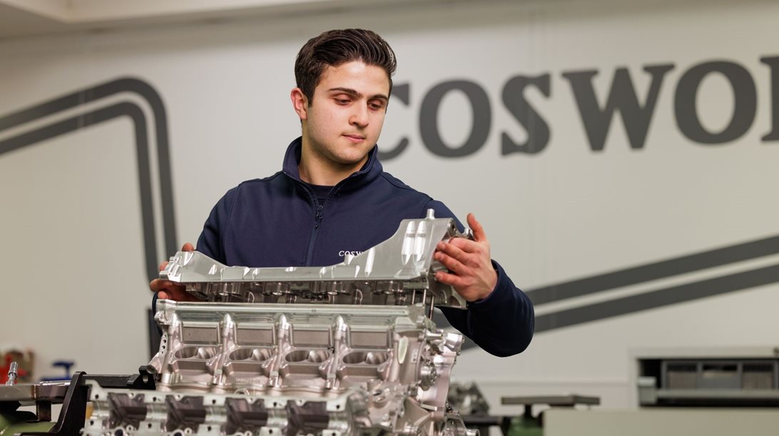 Ο Έλληνας φοιτητής που φτιάχνει τον κινητήρα της Aston Martin Valkyrie