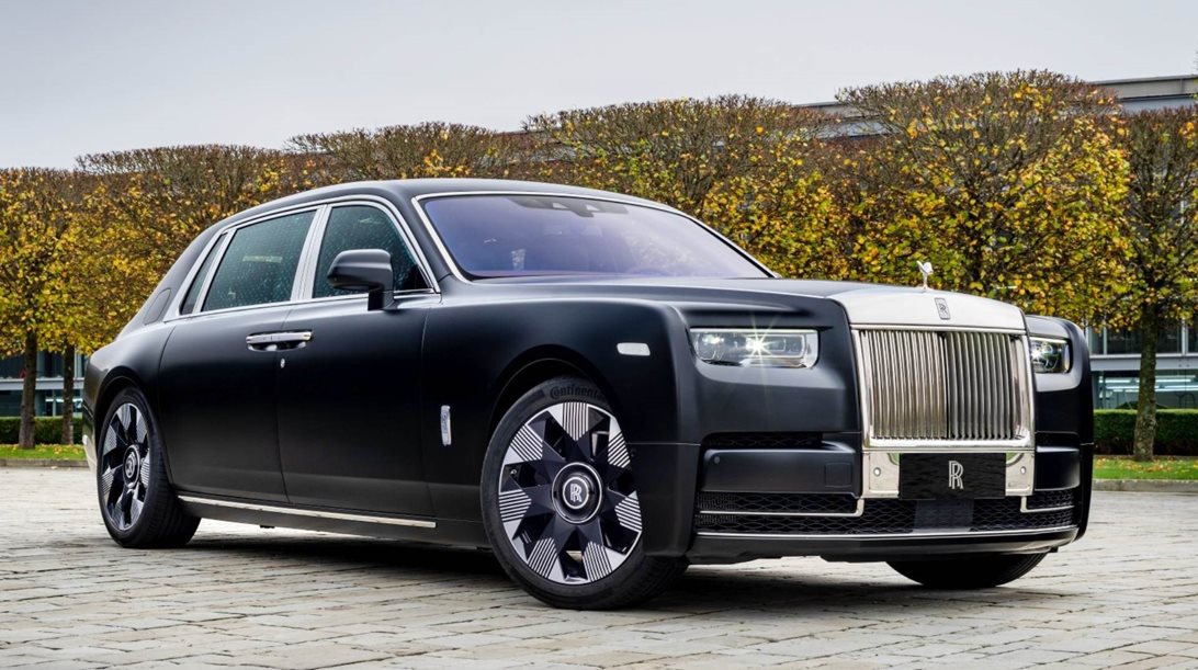 Κεντημένη στο χέρι η μοναδική Rolls-Royce Phantom Dragon