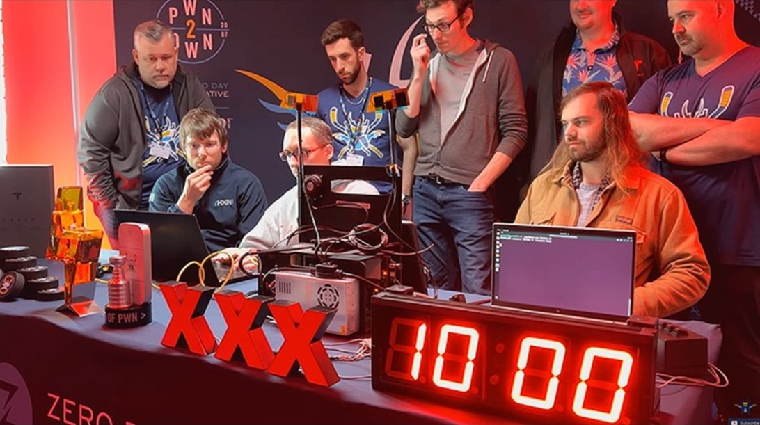 Χάκερς παραβίασαν Tesla Model 3 σε λίγα λεπτά και κέρδισαν 350.000 δολάρια