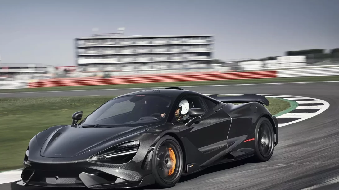 Ανάκληση για την τρομερή McLaren 765LT-ποιος είναι ο λόγος