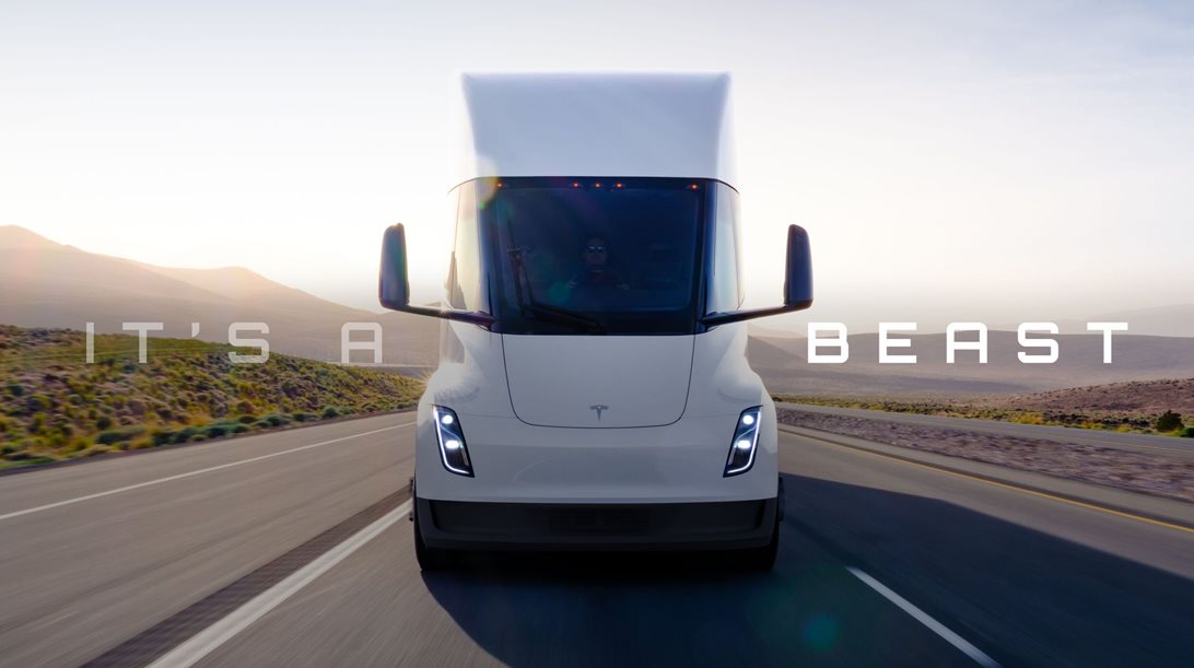 To Tesla Semi είναι ένα "θηρίο" με 3 ηλεκτροκινητήρες