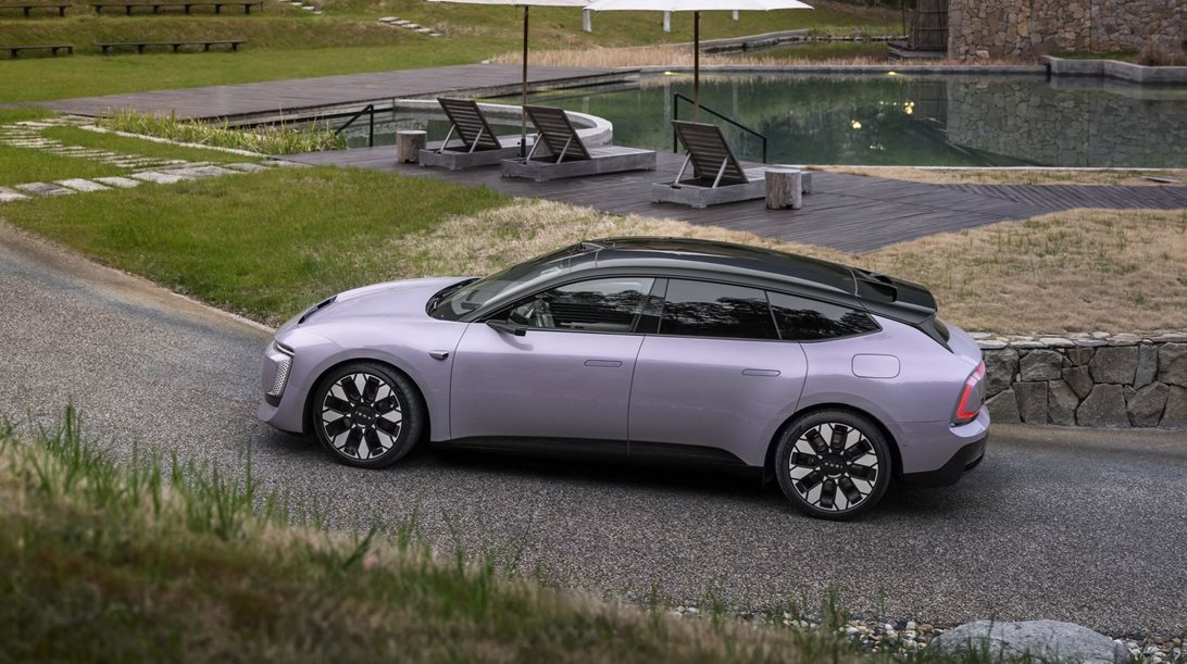 Αυτό είναι το αυτοκίνητο που μάζεψε 10.000 παραγγελίες σε μισή ώρα