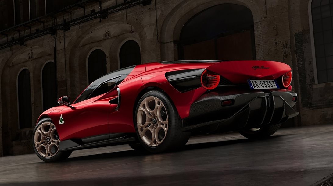 Alfa Romeo 33 Stradale: V6 με turbo ή ηλεκτρική; Ποια διάλεξαν οι περισσότεροι αγοραστές