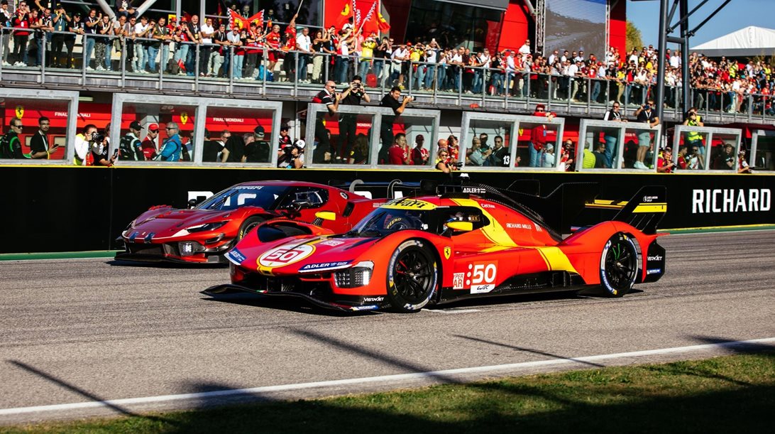 Δες τα πρώτα χιλιόμετρα της Ferrari 499P στην Ίμολα