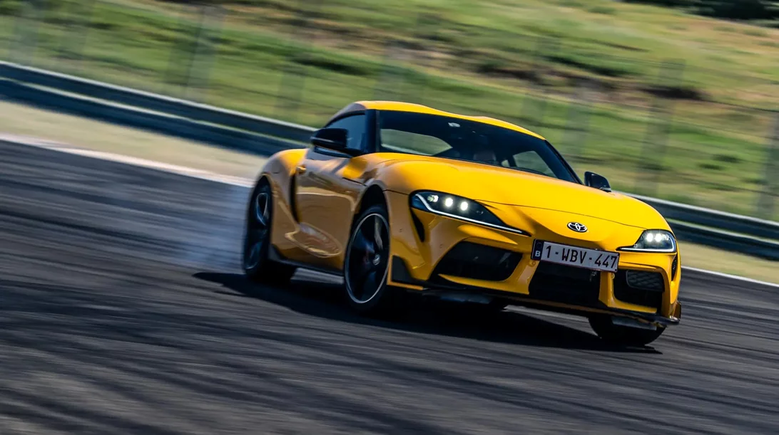 Η Toyota GR Supra έκανε τον Stig να μιλήσει;