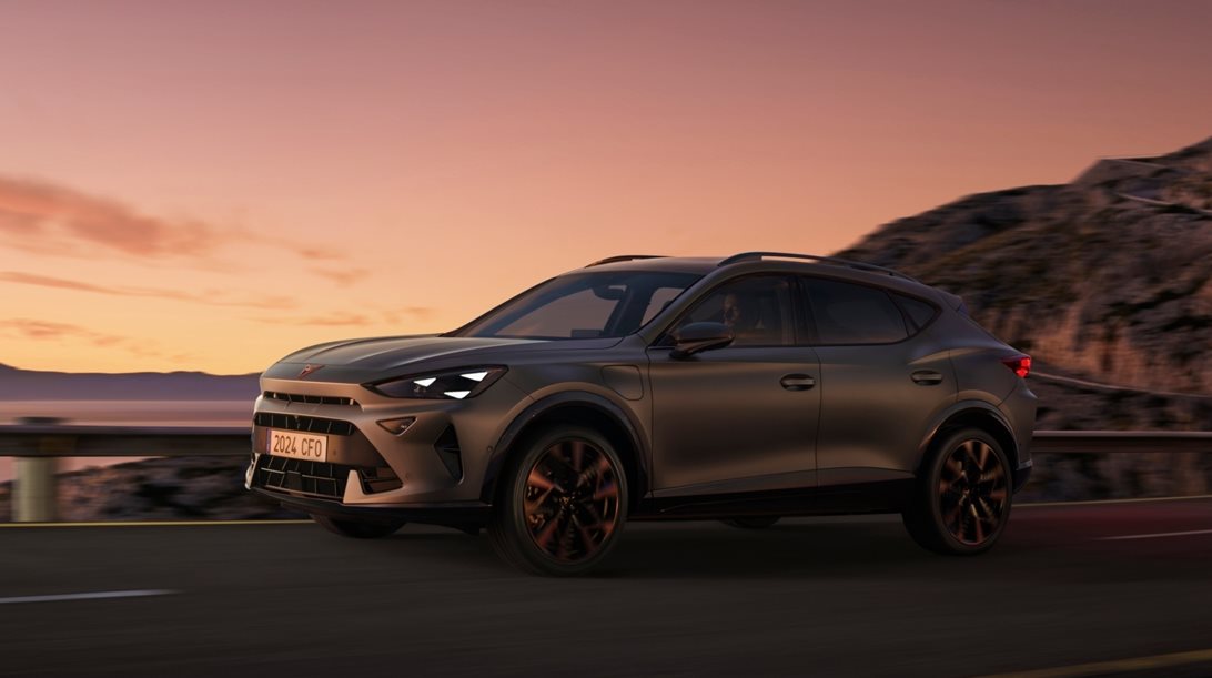 Αυτό είναι το νέο Cupra Formentor: έγινε πιο άγριο και φθάνει τους 333 ίππους