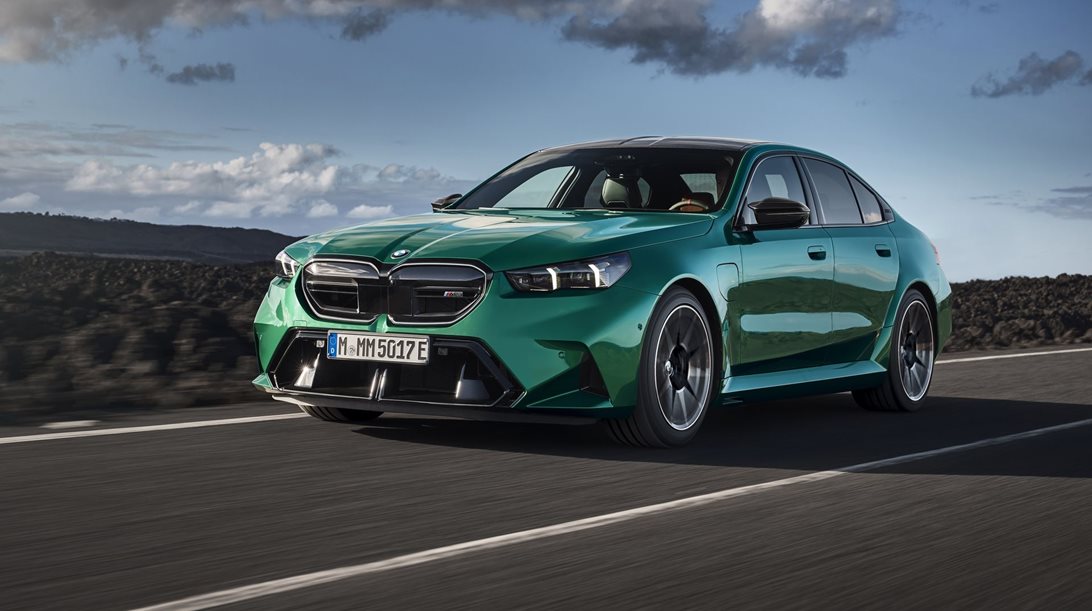 BMW M5 αγοράζουν μεσήλικες που δεν πάνε στην πίστα, σύμφωνα με στέλεχος της φίρμας