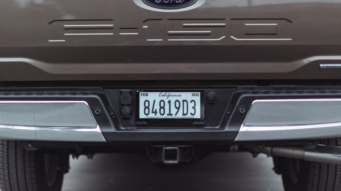 Πώς οι πινακίδες κυκλοφορίας θα εμποδίζουν τις κλοπές αυτοκινήτων