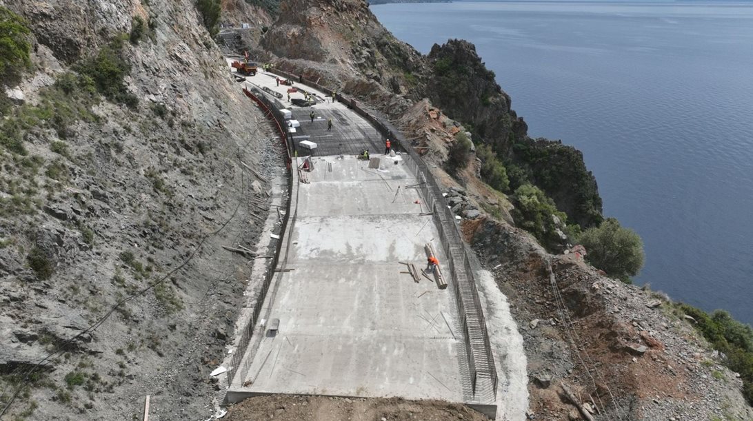 Πότε παραδίδεται ο δρόμος που θα φέρει την βόρεια Εύβοια πιο κοντά στην Αθήνα