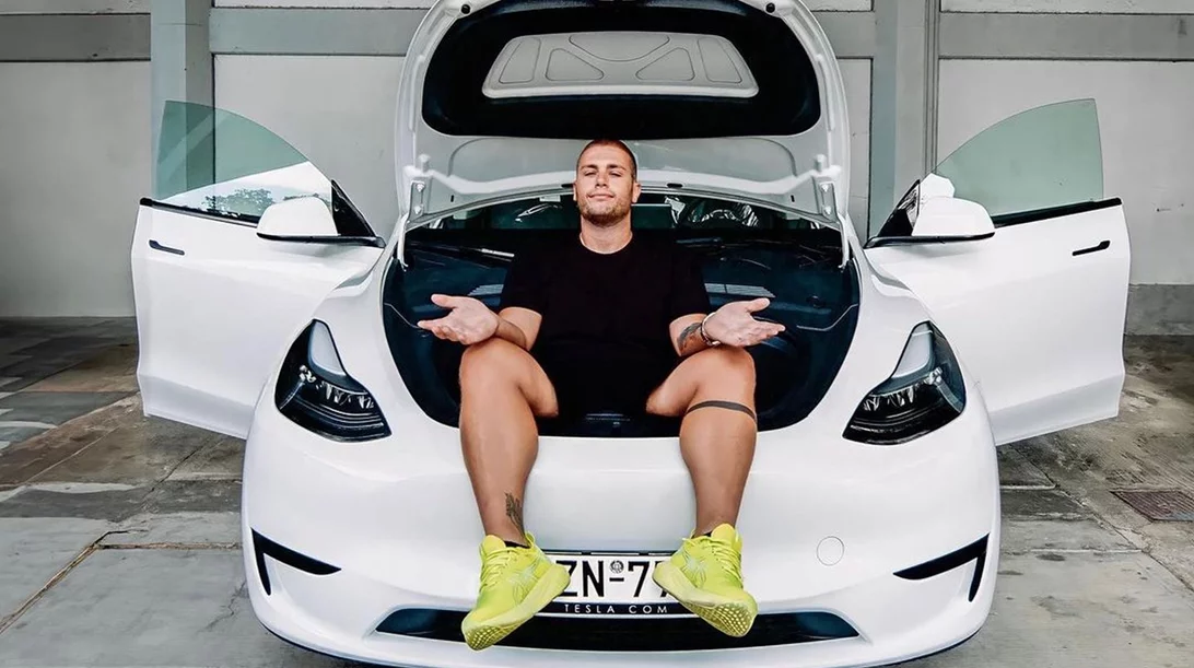 Χαρίζεται Tesla Model Y από Έλληνα Influencer