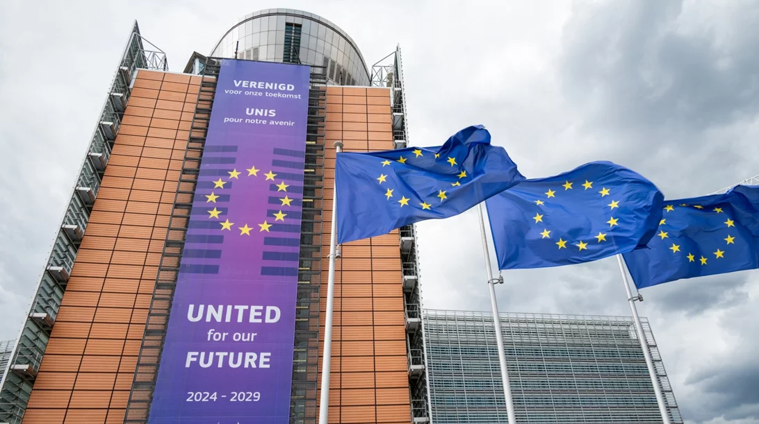 Ποιοι κερδίζουν από την στροφή της Ευρώπης για τους θερμικούς κινητήρες