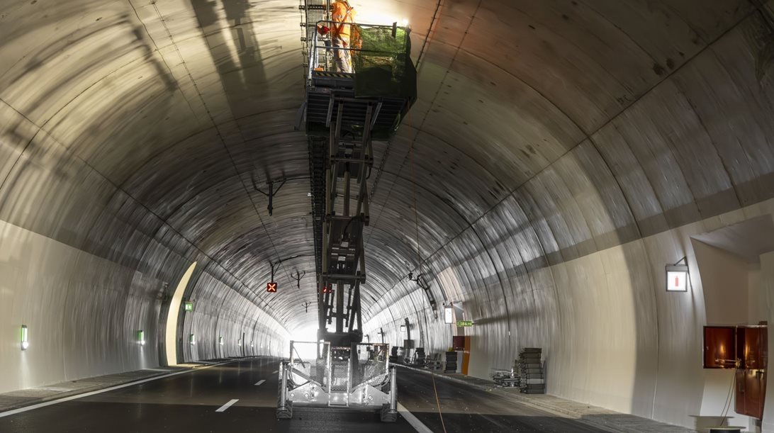 Ο αυτοκινητόδρομος της Ελλάδας με τα πιο φωτεινά τούνελ