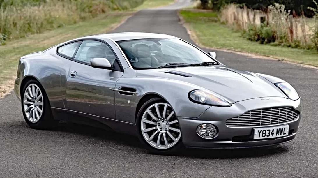Σε δημοπρασία η Aston Martin Vanquish της ταινίας "Die Another Day"