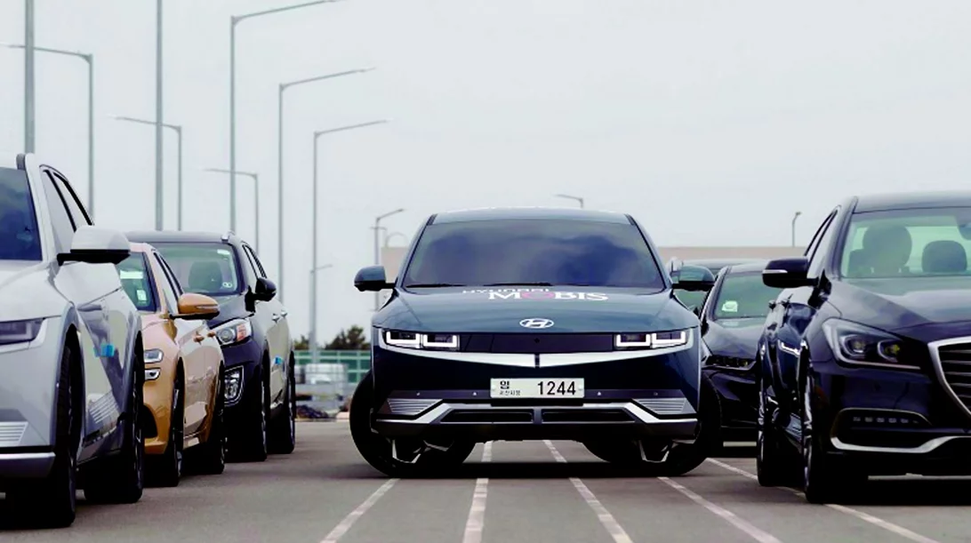 Πώς γίνεται με το Hyundai e-Corner να παρκάρεις παντού