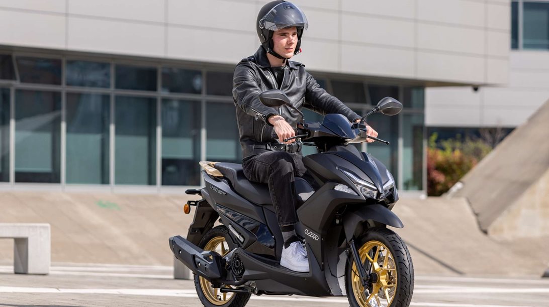 UM Motorcycles, με προσφορές που συνεχίζονται και το Νοέμβριο