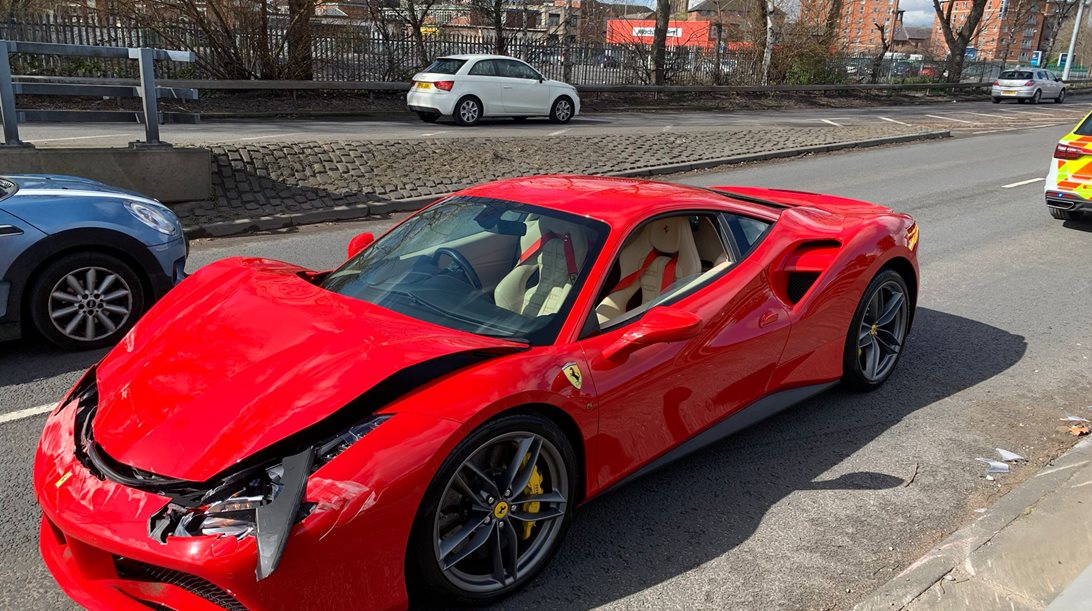 Τράκαρε Ferrari 488 μόλις την αγόρασε
