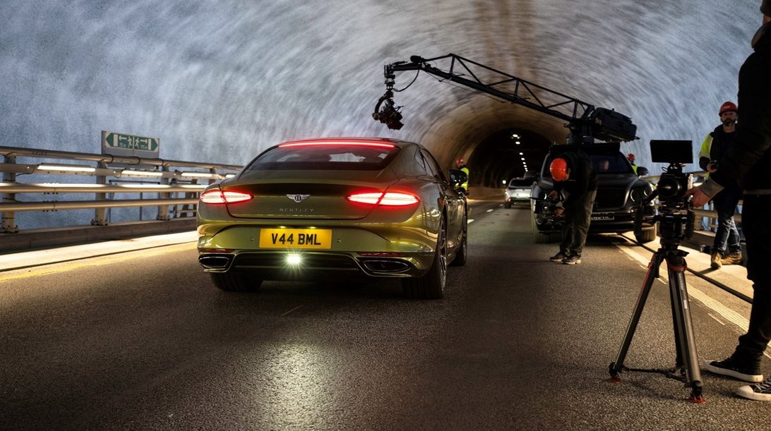 H νέα Bentley Continental GT Speed έκανε υποθαλάσσιο ρεκόρ ταχύτητας