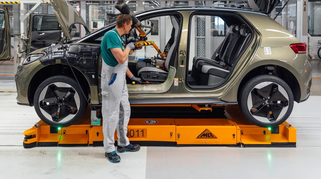 Τέλος η παραγωγή αυτοκινήτων στο εργόστασιο VW στην Δρέσδη