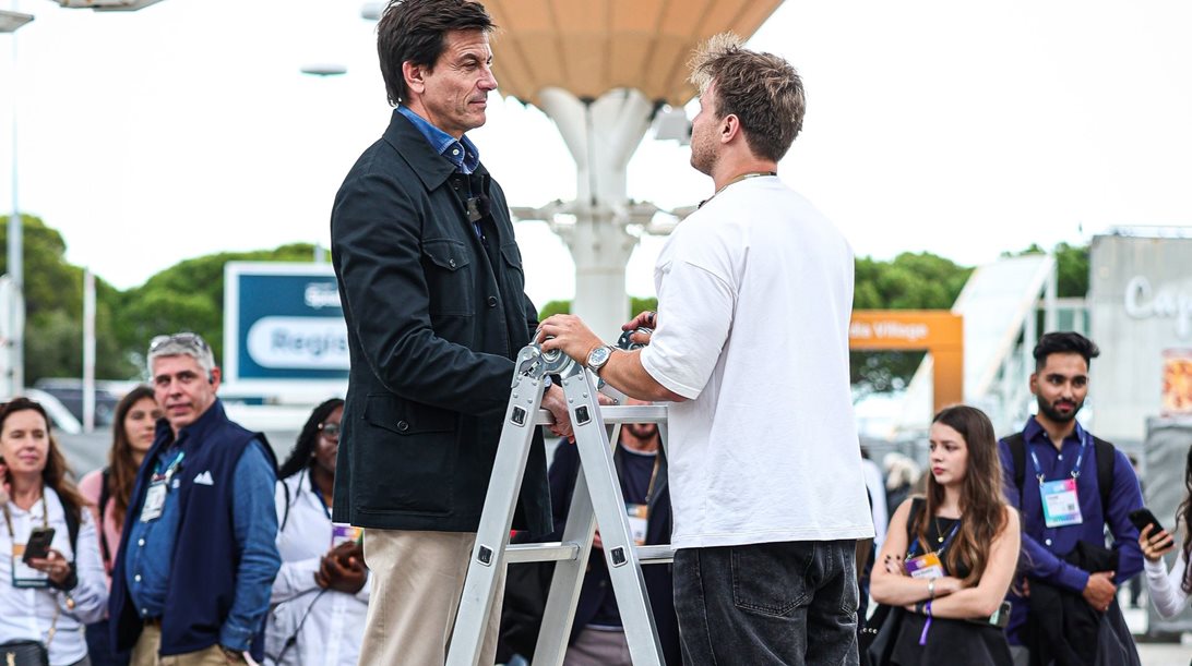 Mπορείς να μαντέψεις την πρώτη δουλειά του Toto Wolff;