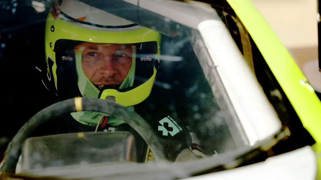 Ο Jenson Button επιστρέφει στους αγώνες με Porsche Hypercar 963