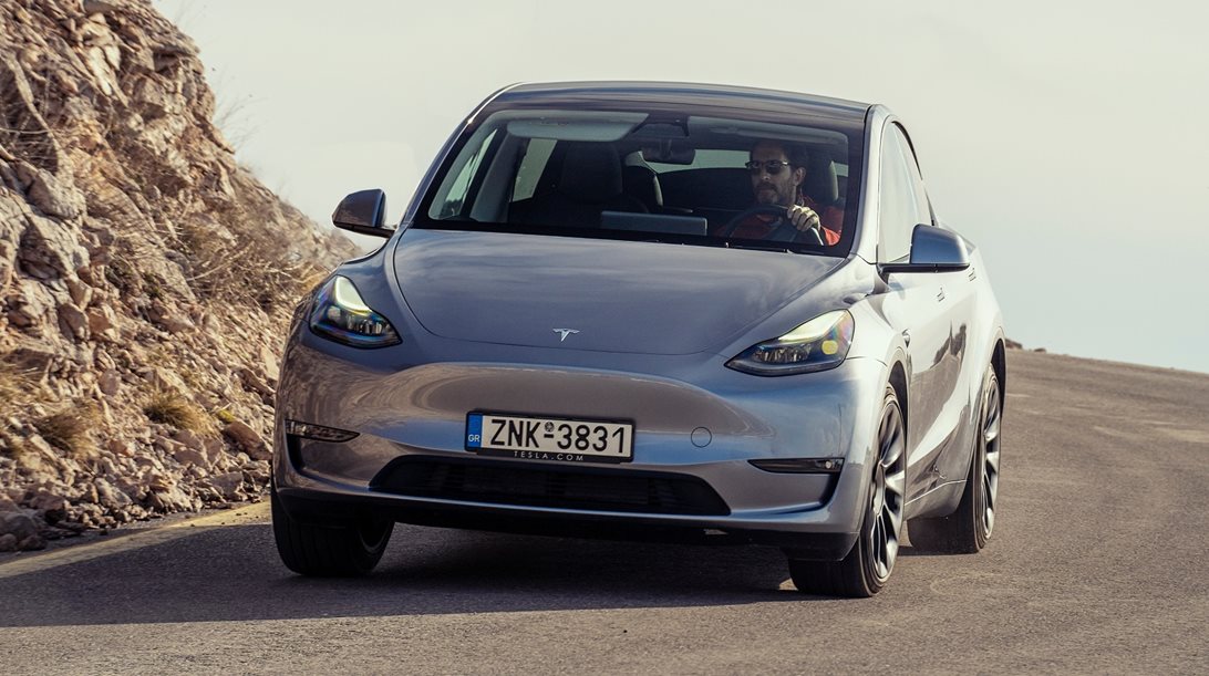 Δοκιμή Tesla Model Y LR AWD: Το αυτοκίνητο που κέρδισε την Toyota
