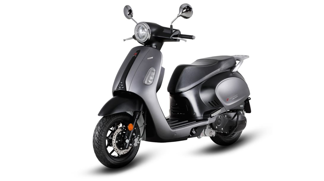 Ανανέωση για το retro-style σκούτερ Daytona Orama 125