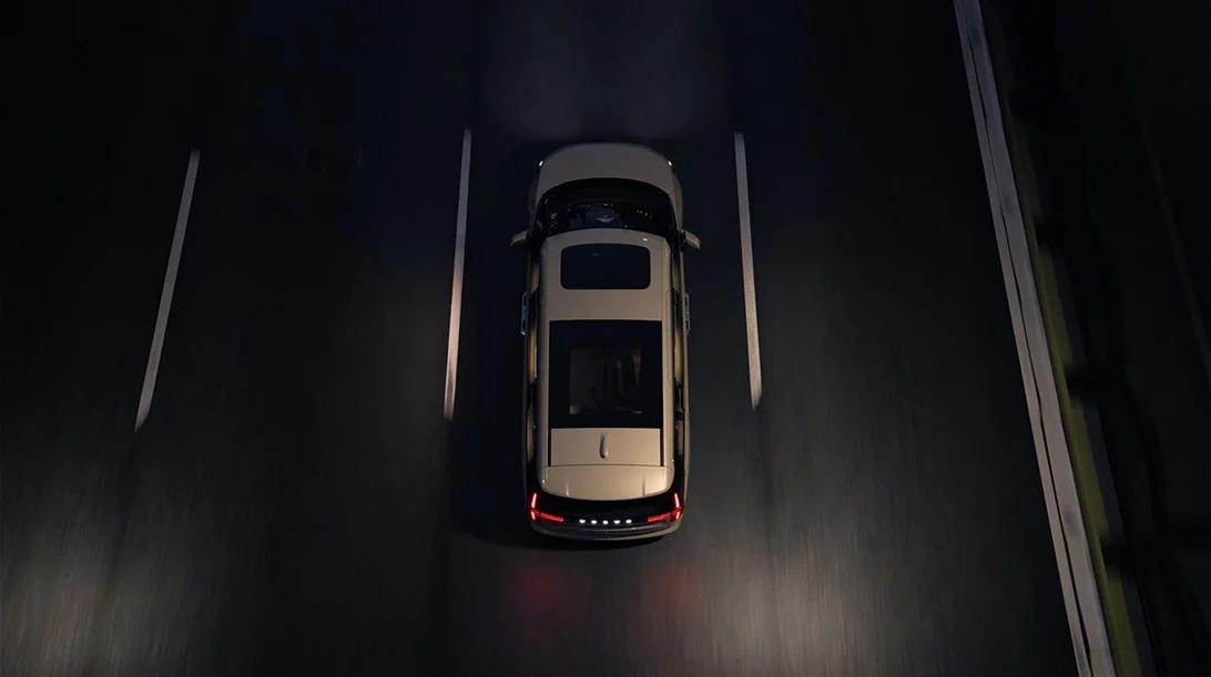 Volvo EM90: Το πρώτο MPV της φίρμας θα είναι ένα σουηδικό σαλόνι σε τροχούς