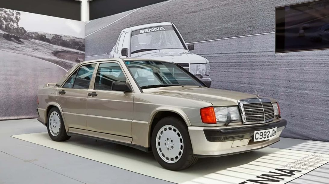 Αυτή η Mercedes 190 E ανήκε σε έναν θρύλο της F1 και μπορεί να γίνει δική σου
