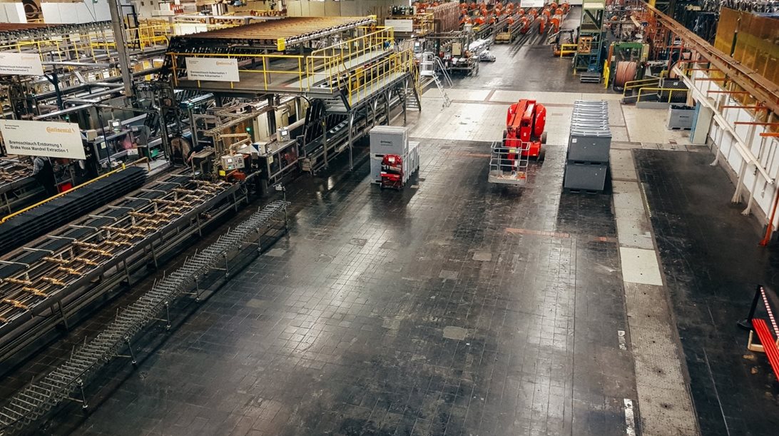 Continental: Οι κενές θέσεις να καλυφθούν από μετανάστες