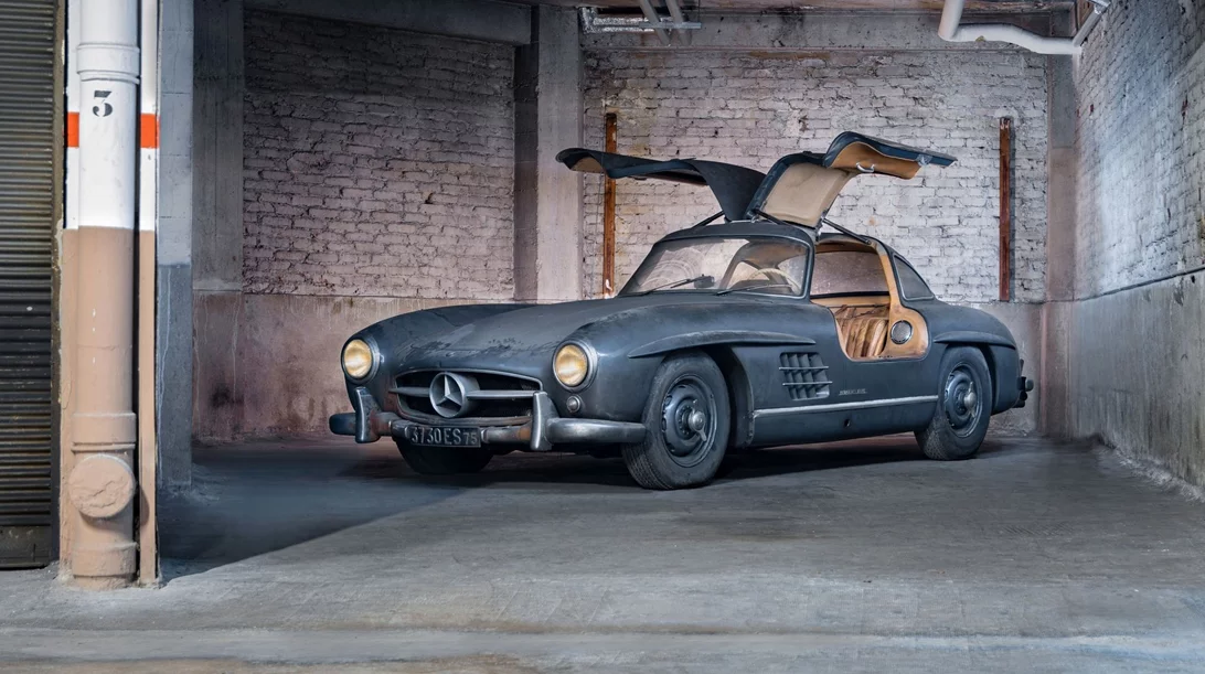 Σκονισμένη και βρώμικη αυτή η Mercedes 300 SL κάνει 5 εκατομμύρια ευρώ