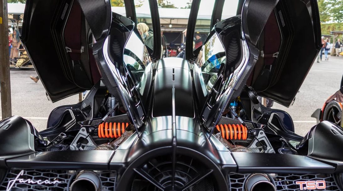 Video: Συνοδηγοί στο συγκλονιστικό T.50 του Gordon Murray