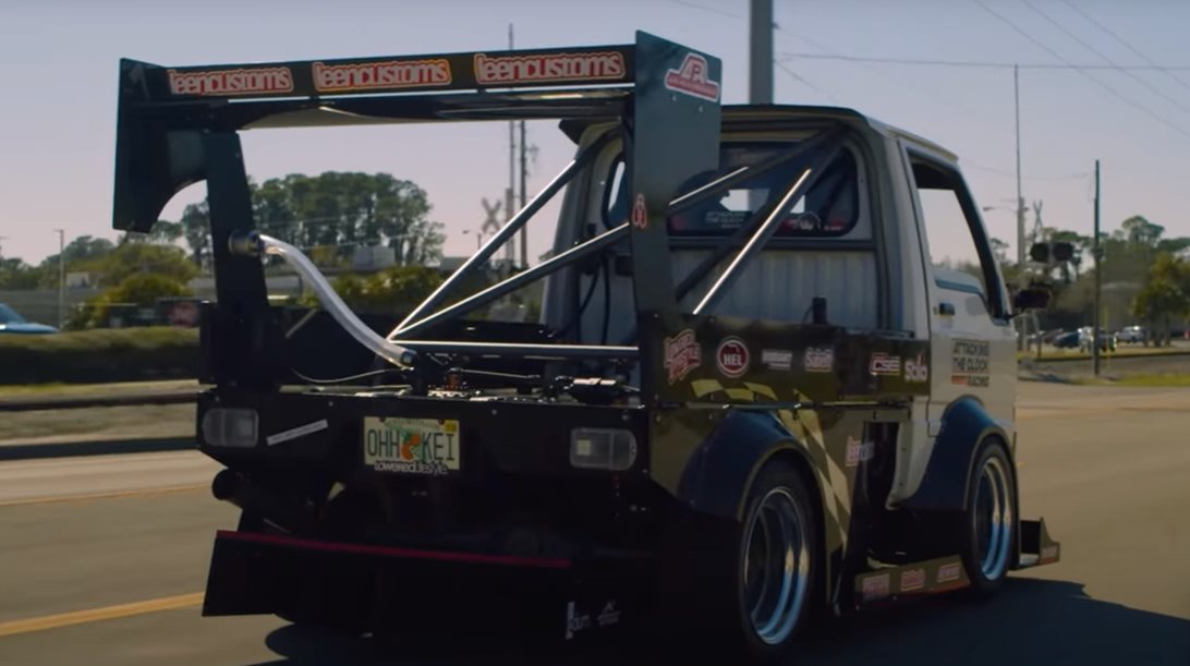 Αυτό είναι το πιο τρελό kei car που υπάρχει (video)