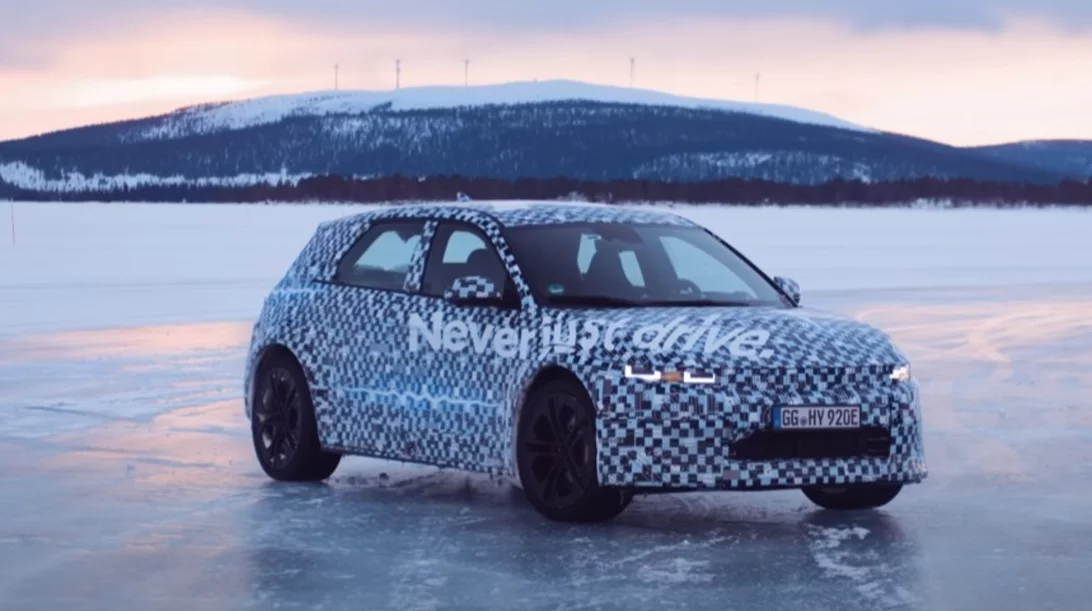 Hyundai Ioniq 5 N: Οδηγούμε το πρωτότυπο "φωτιά" στον πάγο