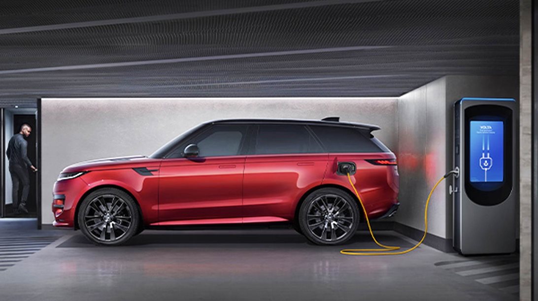 Συνεργασία JLR με Pirelli για ελαστικά από φυσικό καουτσούκ