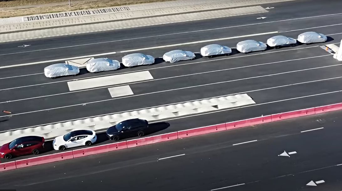 Μυστήριο με καλυμμένα Tesla στο εργοστάσιο του Fremont (video)