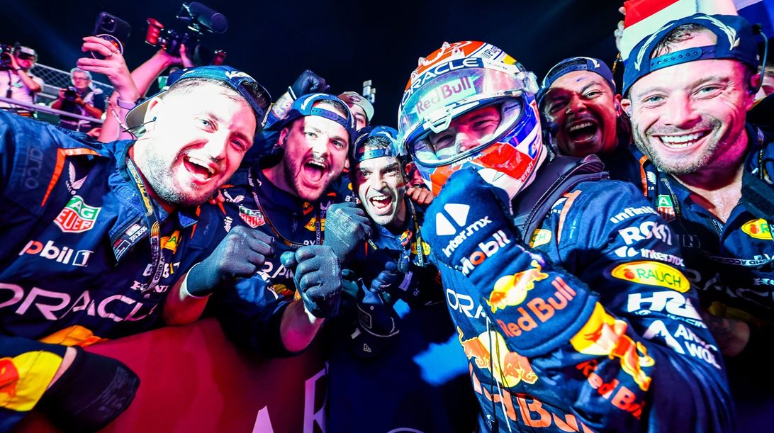 Με ποιους πανηγύρισε το πρωτάθλημα ο Verstappen (video-εικόνες)