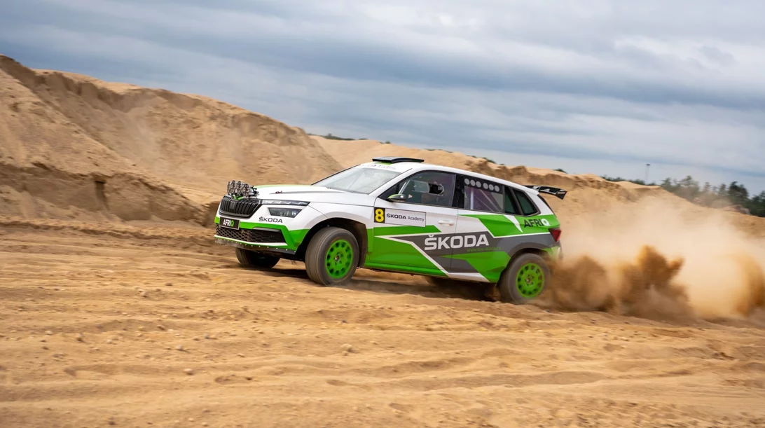 Θα άντεχε άραγε το φοιτητικό Skoda Afriq στο Ντακάρ;