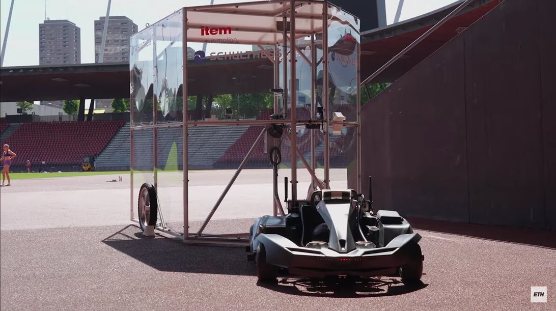 Ολυμπιακοί Αγώνες 2024: Δείτε το ηλεκτρικό καρτ που προπονούνται οι δρομείς (εικόνες, video)