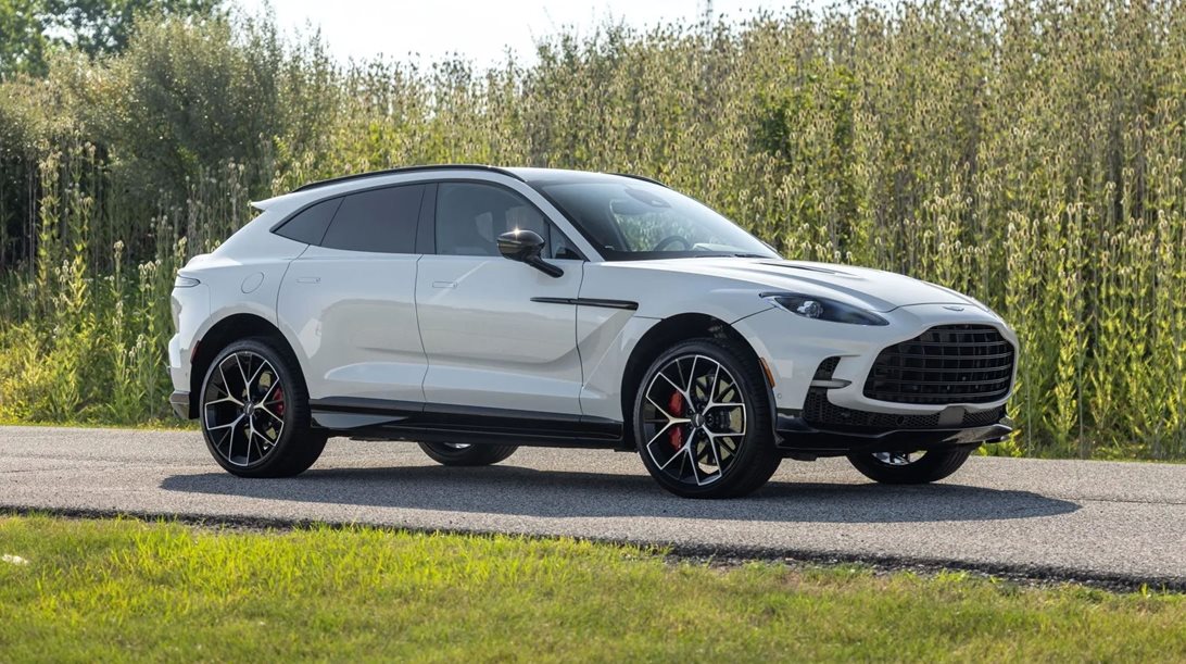 Δείτε πόσο έπεσε η τιμή μιας Aston Martin DBX 707 μετά από μόλις έναν χρόνο