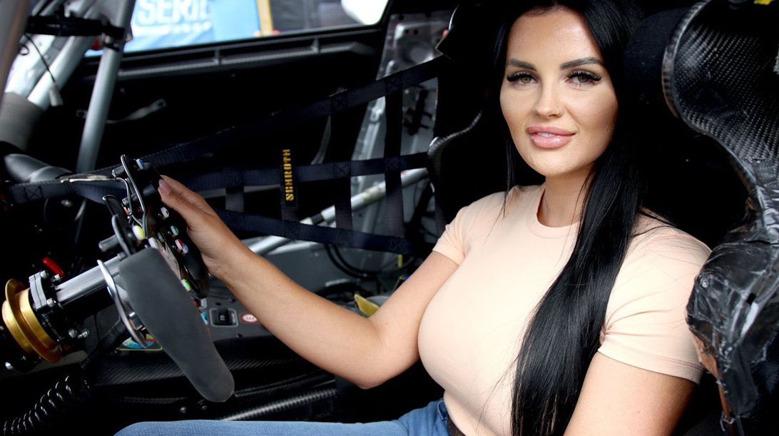Renee Gracie: Από το Onlyfans στους αγώνες αυτοκινήτων-μια ιστορία θέλησης